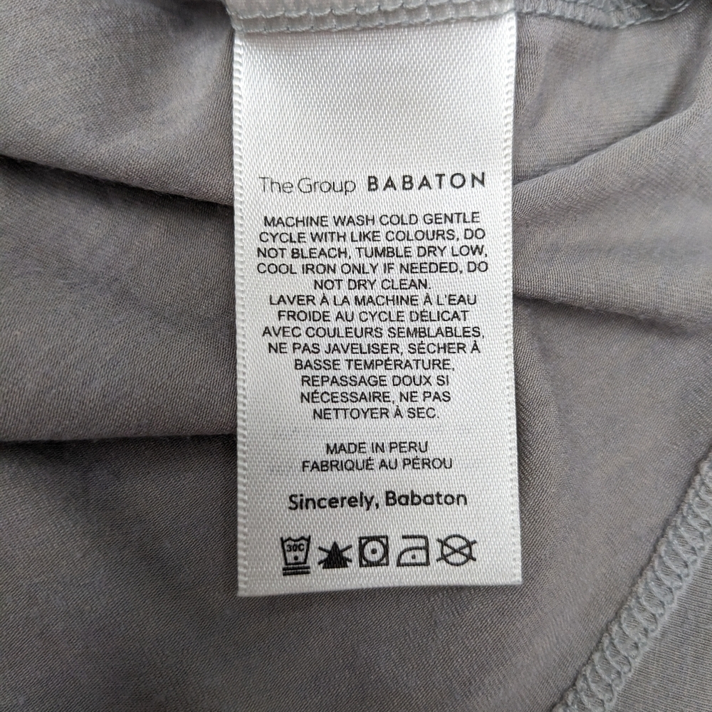 Aritzia "The Group Babaton" bundle of 2 women's t-shirt (white & grey) size 2XS - Picture 13 of 15